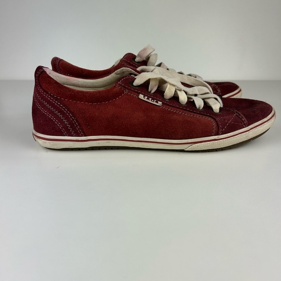Taos Footwear Shoes - TAOS STAR BURST SNEAKER SHOE SIZE 9 RED BURGUNDY